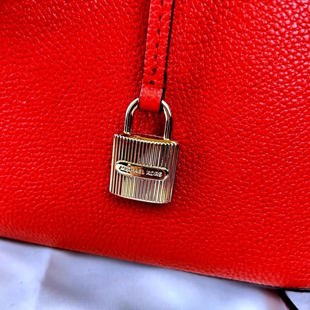 Michael Kors Scarlet Pebbled Leather Dome Satchel Crossbody‎ Bag Gold Hardware - Picture 8 of 15